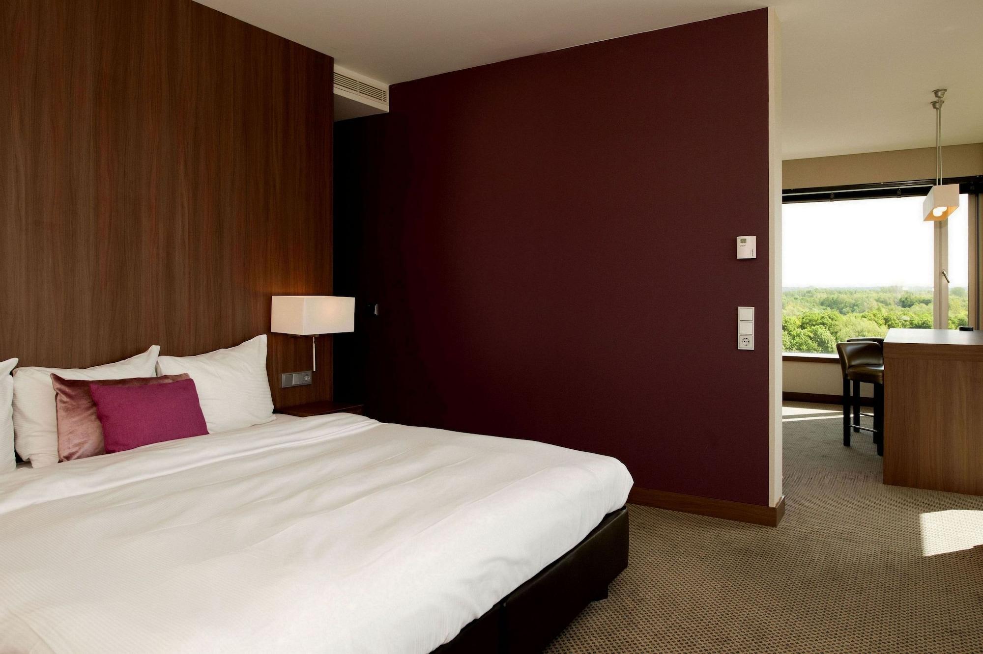 Van Der Valk Hotel Duesseldorf Екстер'єр фото